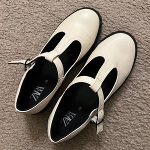 [99% NEW] ZARA Mary Jane Shoes